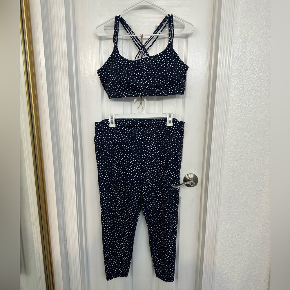 Gap Fit Eclipse Sz XL workout wear strappy blu whi lined bra matching leggings